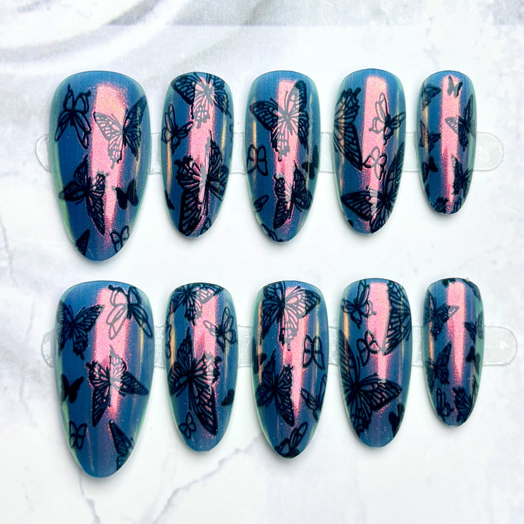 Artistic Press-On Nail Art Set with Butterfly Design