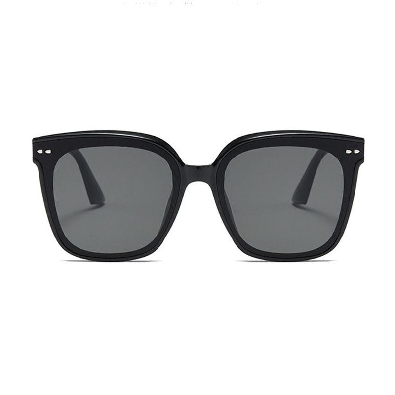 Women Oversized Sunglasses with modern, contrasting design Stornfield