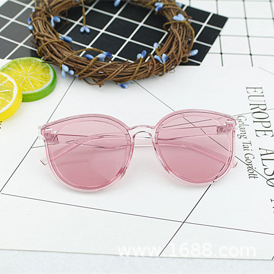 Ladies elegant sunglasses with modern frame Stornfield