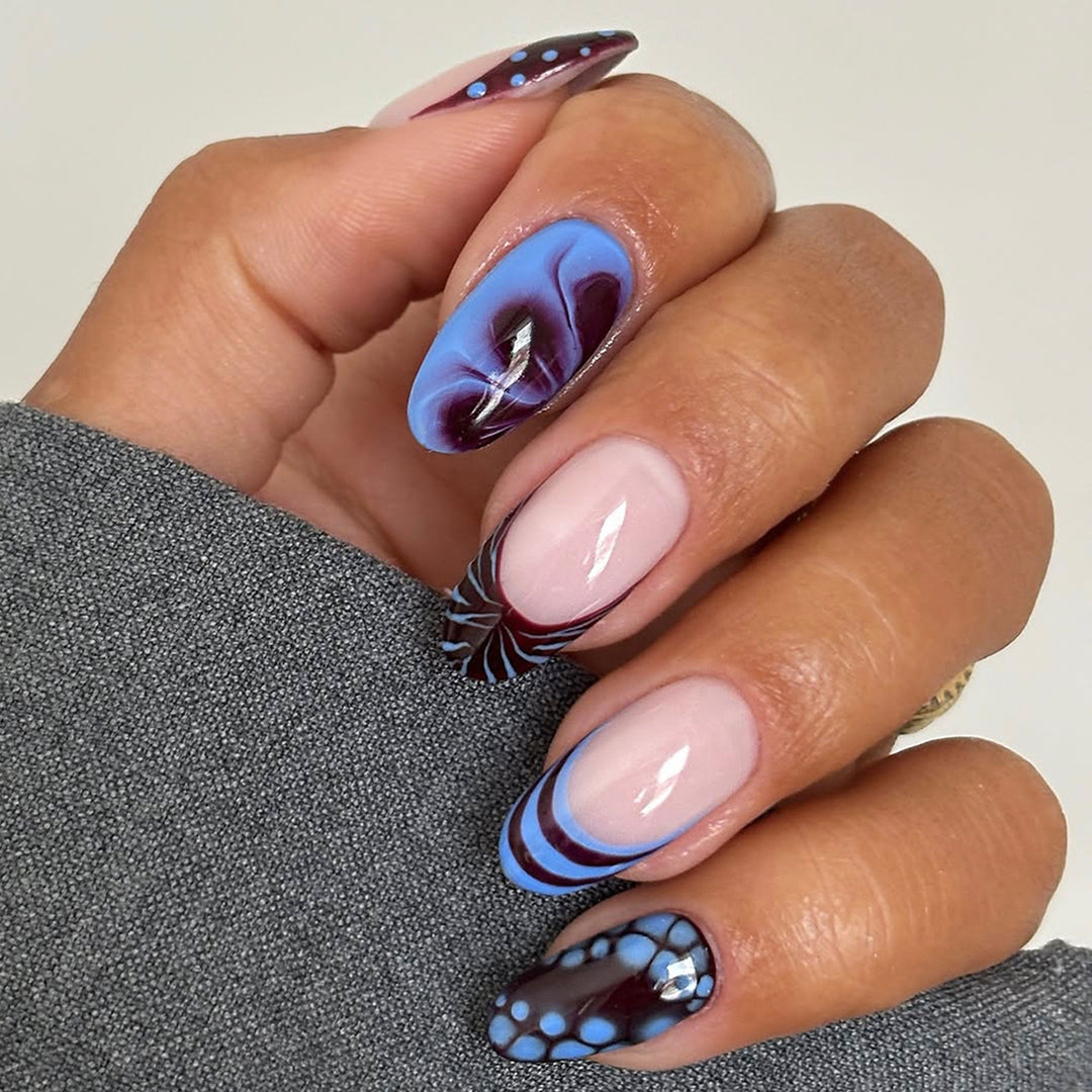 Artificial nails with modern geometric design Stornfield
