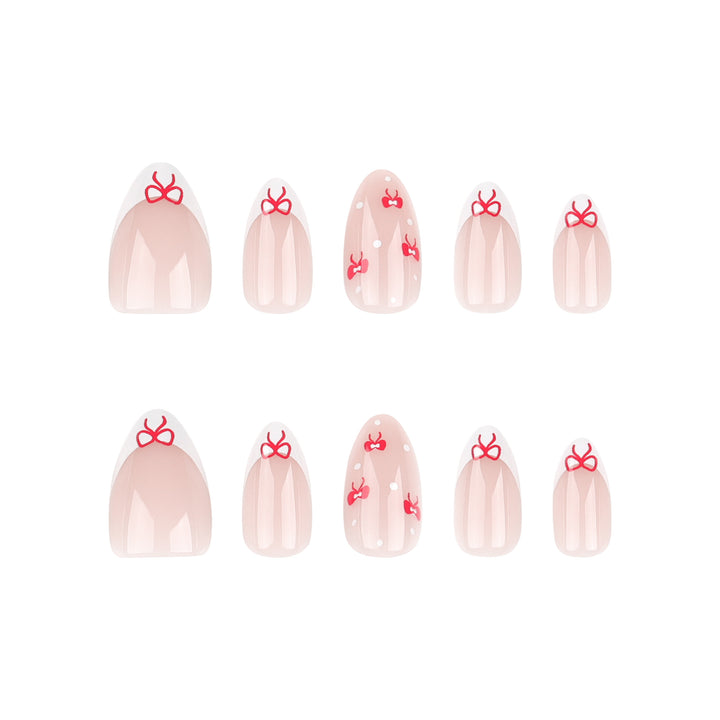 Artful nail extensions with an elegant leaf pattern Stornfield