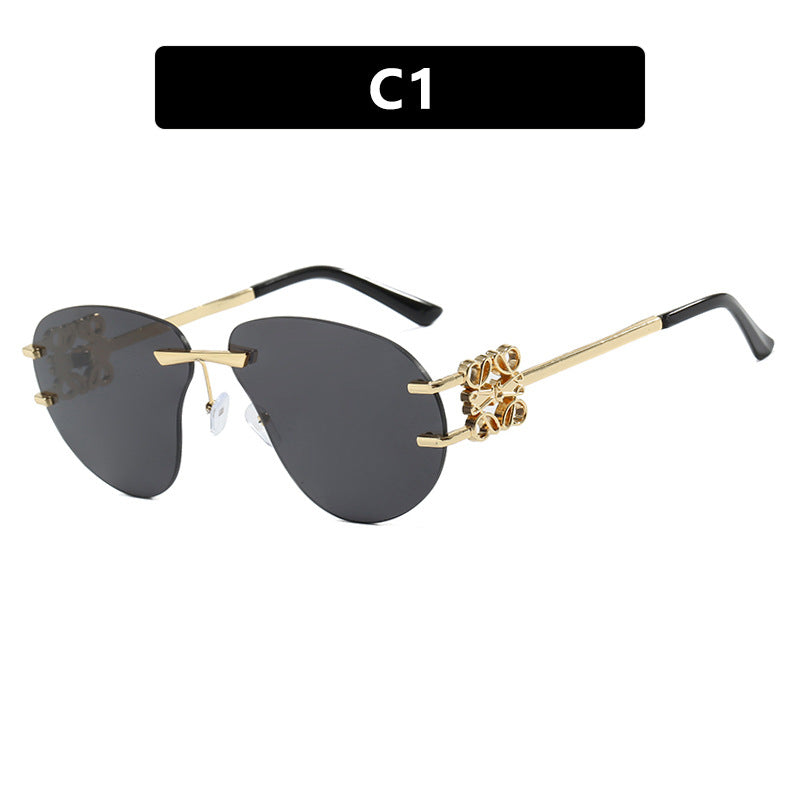 Women's fashionable sunglasses in elegant aviator style with gemstone details Stornfield