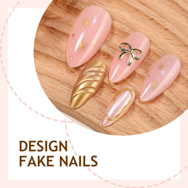 Artificial nail set with elegant golden accents Stornfield