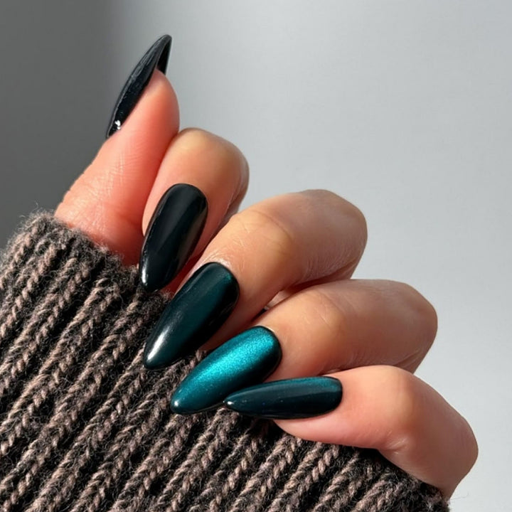 High-Gloss Stiletto Press-On Nail Set with Elegant Finish Stornfield