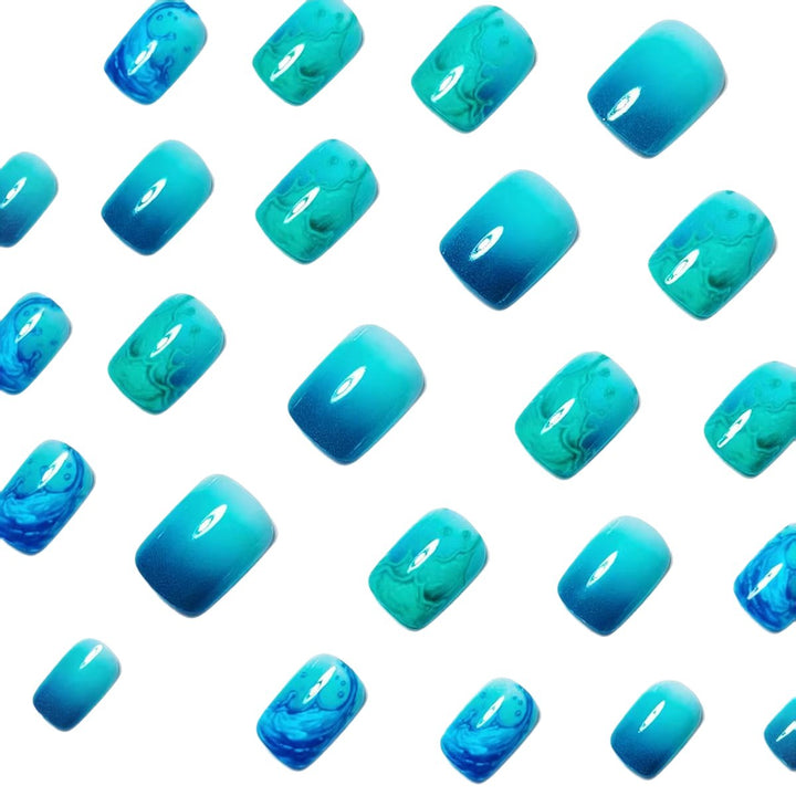 Artificial nails with elaborate wave design Stornfield