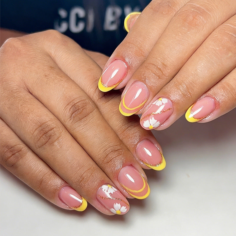 Artificial nail set decorated with elegant flowers and gradient Stornfield