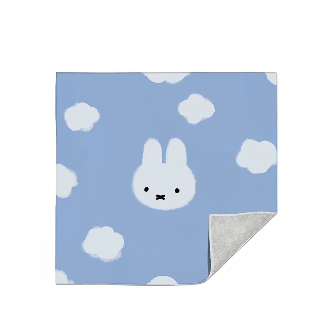 Ultra-Soft Bunny Print Fleece Throw Blanket