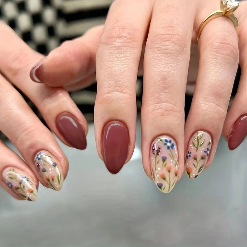Floral Embellished Nail Art Set Stornfield
