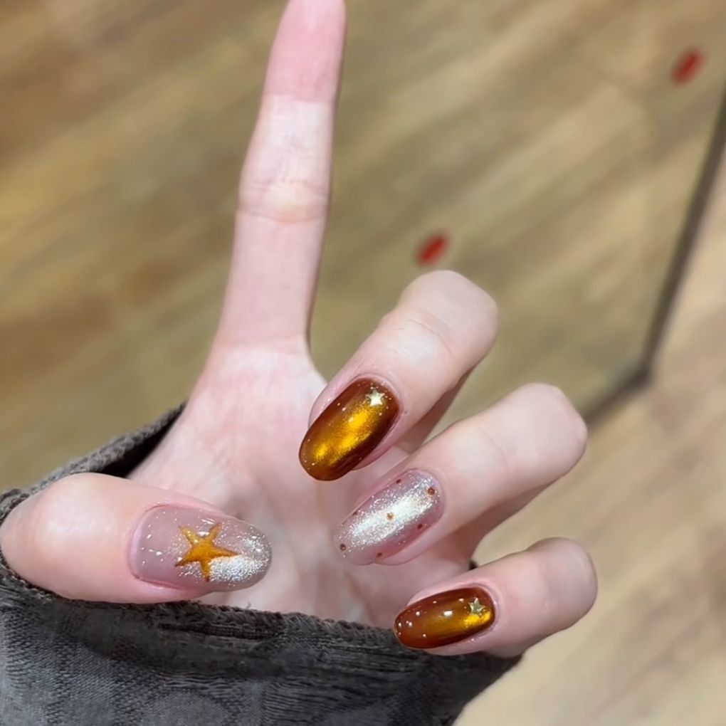 Glittery Star Accent Nail Art Extensions