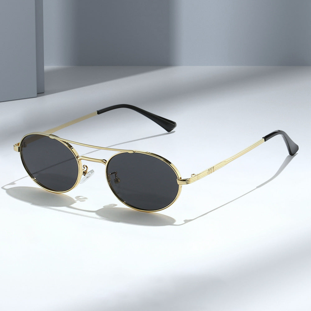 Women's Fashion Oval Sunglasses in Minimalist Design Stornfield