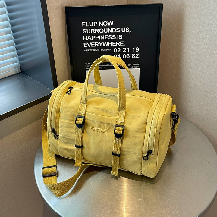 Sporty Duffel Bag with Ergonomic Carrying System Stornfield