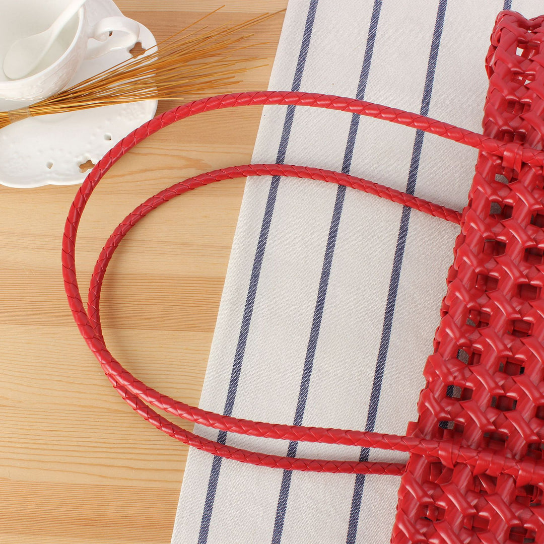Stylish willow bag with modern grid design Stornfield