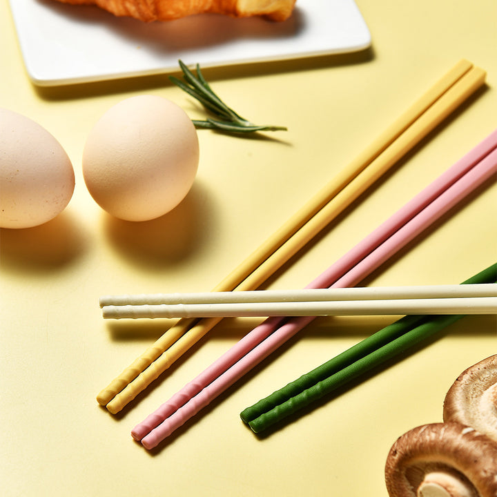 More Elegant and Ergonomic Spoon Made of High-Quality Plastic Stornfield
