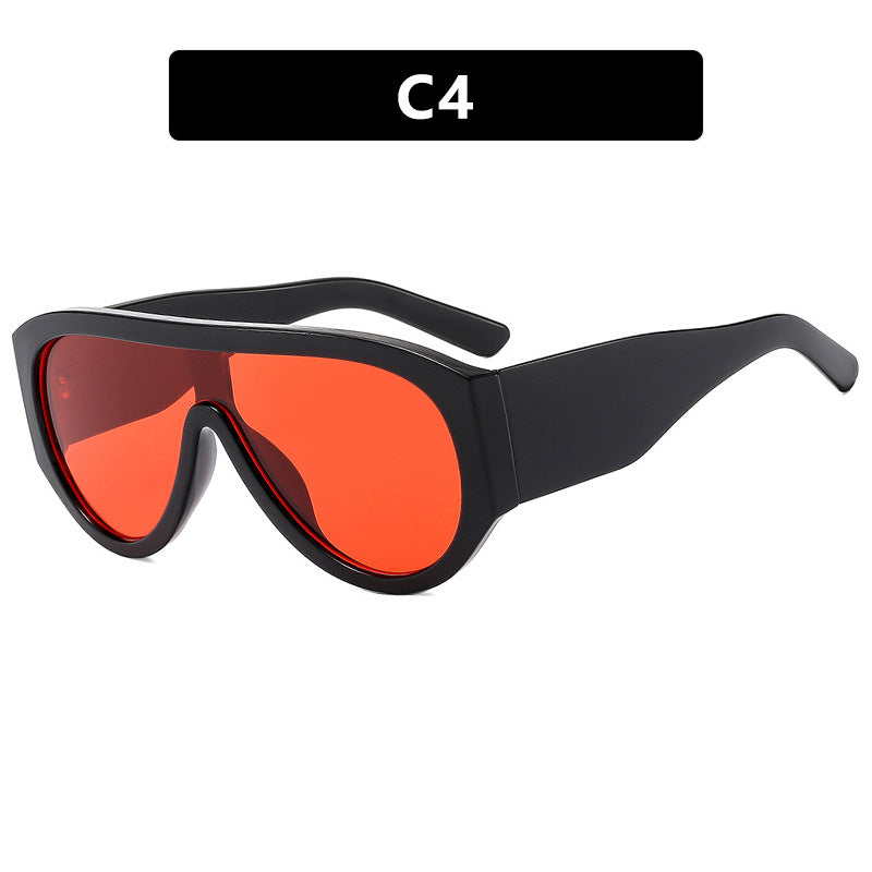 Women's fashionable privacy sunglasses with wide glamorous frame and UV protection Stornfield