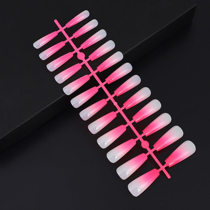 Artificial nails in elegant ombre design Stornfield