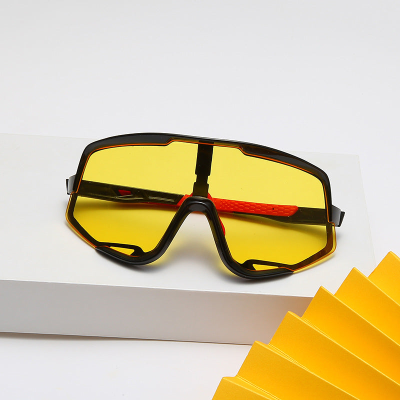 Ladies sports glasses with extremely durable frame and polarized lenses Stornfield