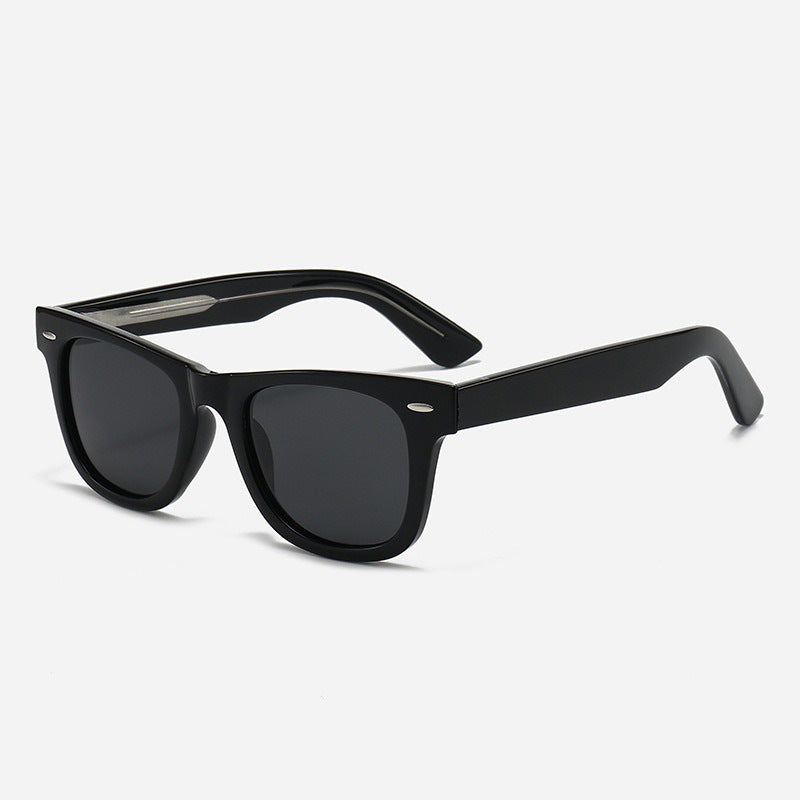 Ladies classic sunglasses with timeless design Stornfield
