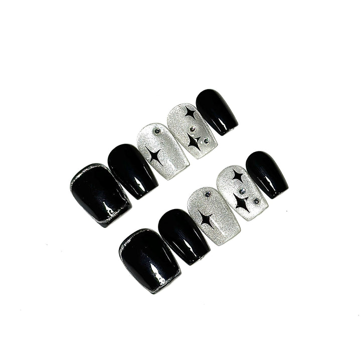 Glamorous Press-On Nail Set with Shimmering Metallic Accents