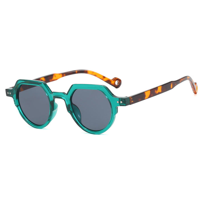 Women's geometric sunglasses with protective UV filter and sturdy frame Stornfield