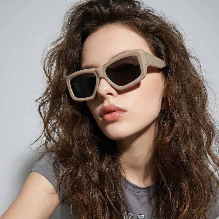 Women's oversized geometric sunglasses with modern frame Stornfield