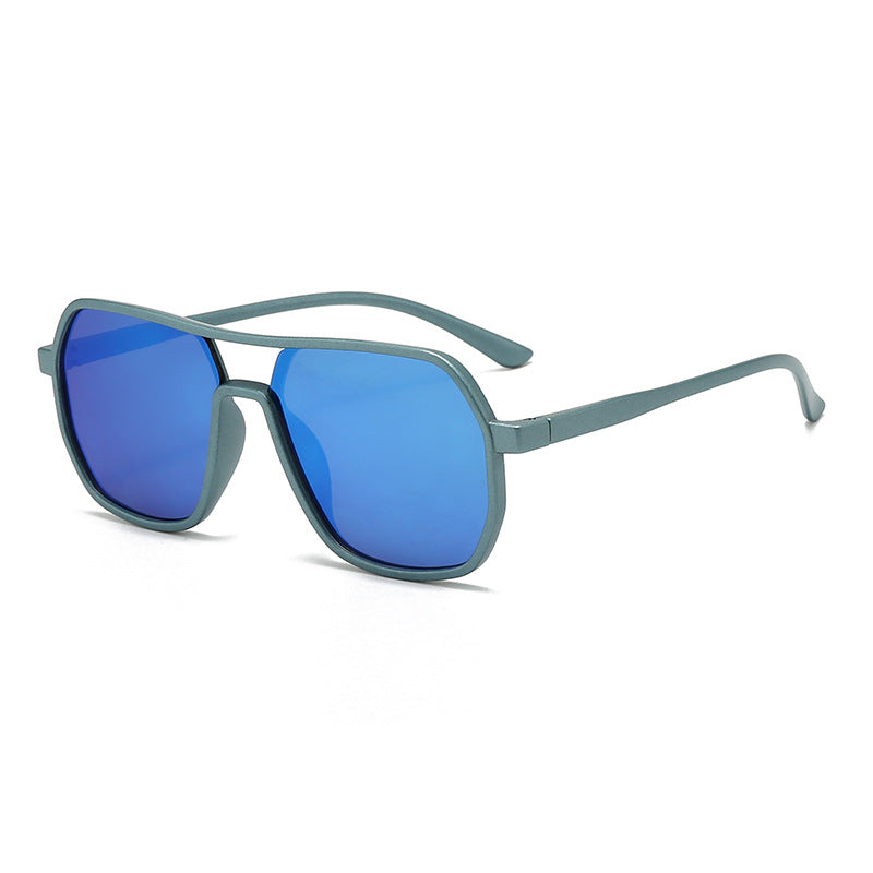 Women's trendy oversized sunglasses in modern design Stornfield