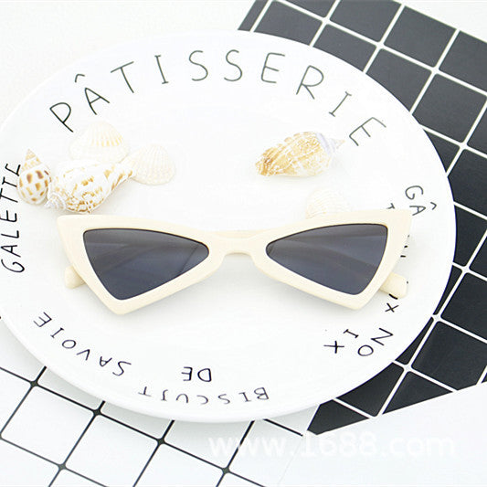 Women's fashionable Cat-Eye sunglasses with elegant design Stornfield
