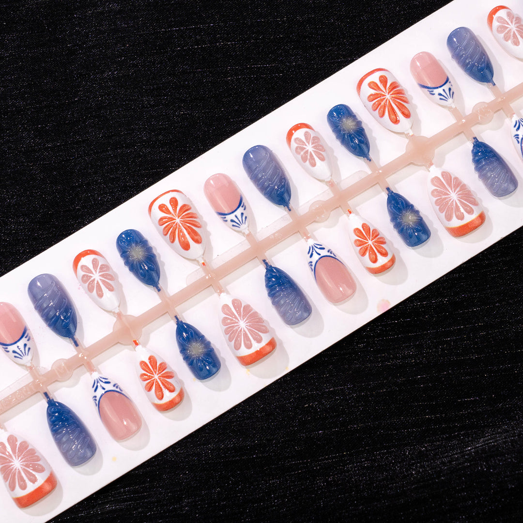 Creative Floral Press-On Nail Set