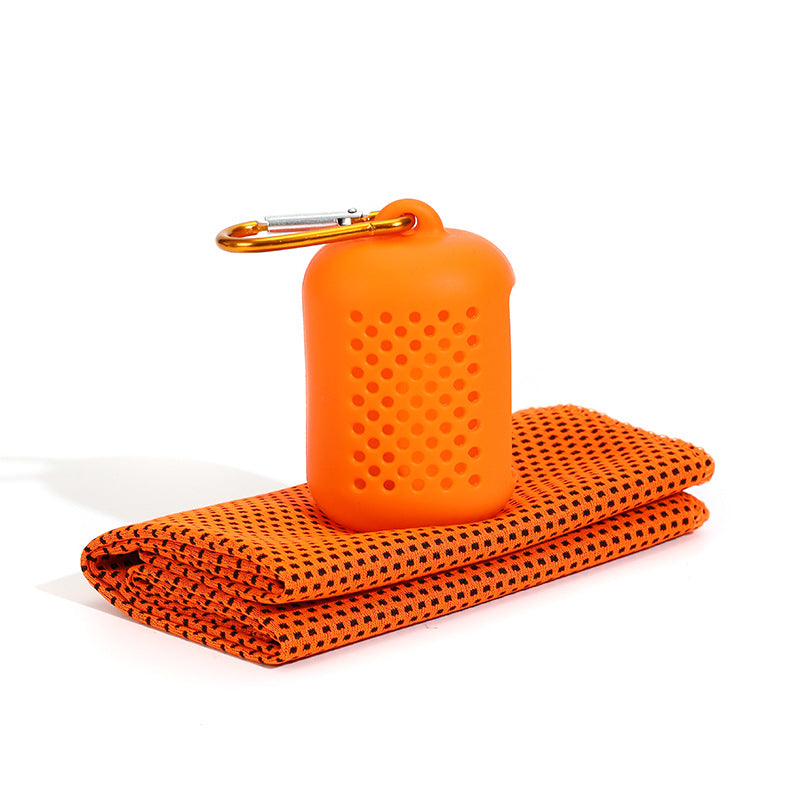 Unisex cooling towel in storage case Stornfield