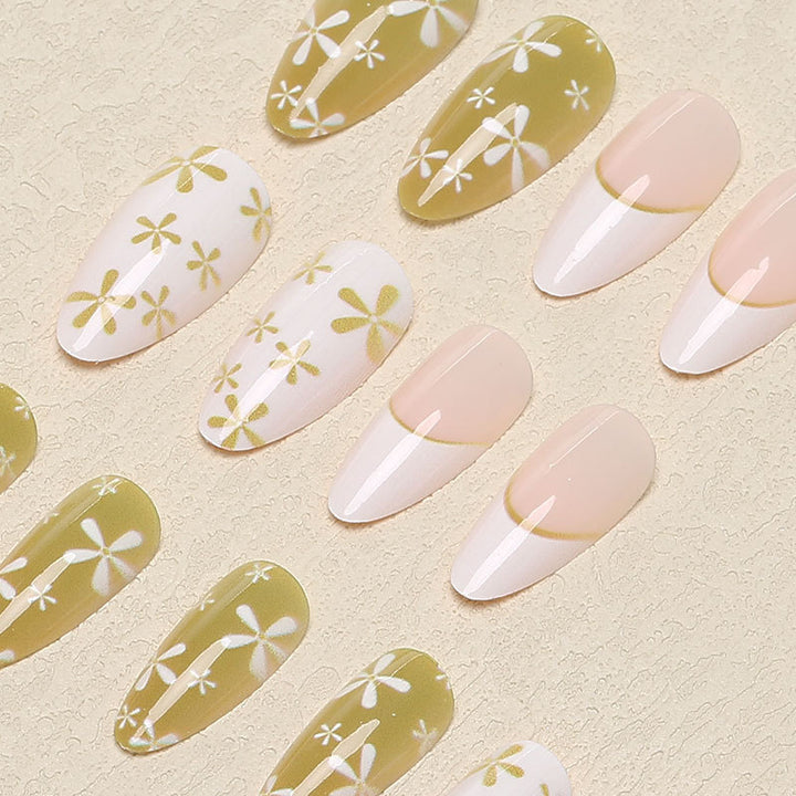 Elegant Floral Nail Art Press-On Set