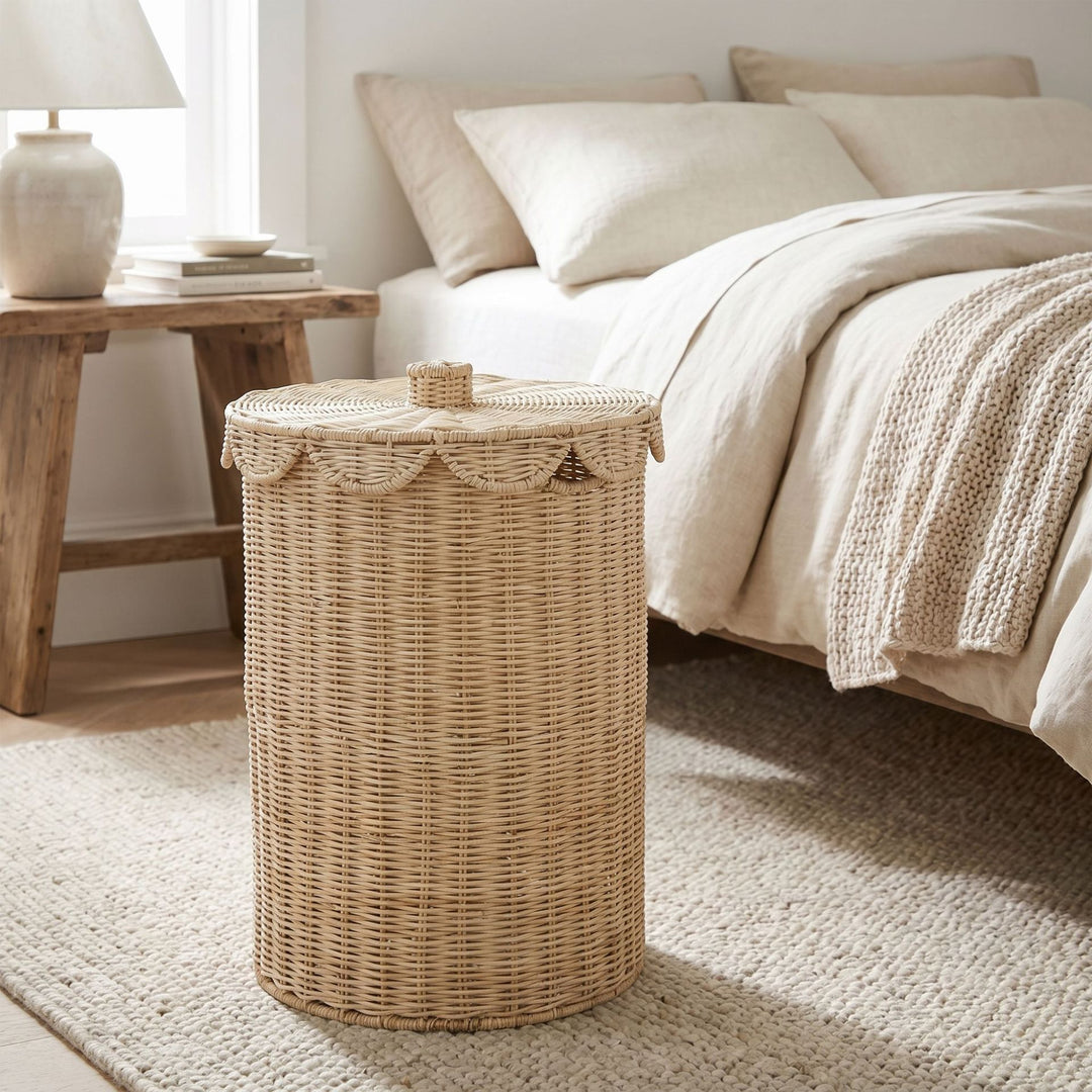 Practical laundry basket with lid Stornfield