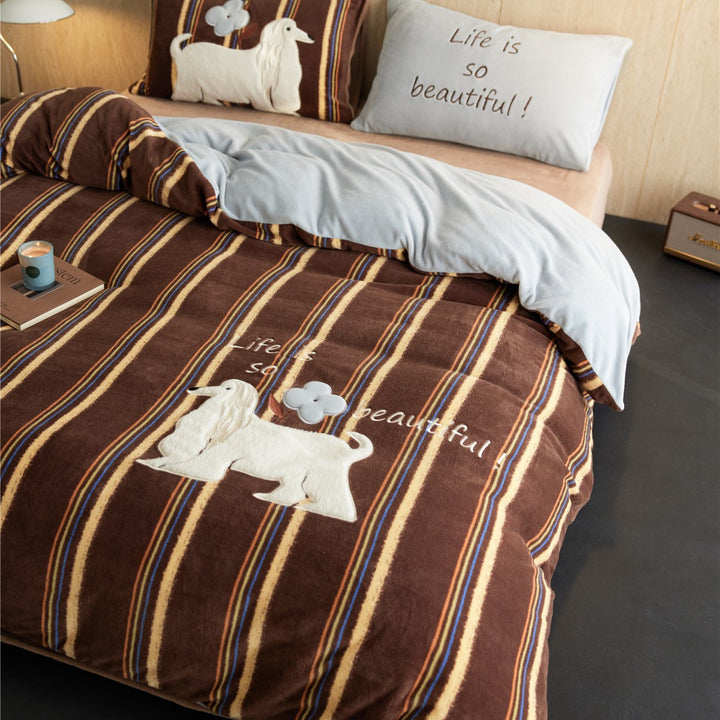 Plaid Cotton Duvet Cover Set with Embroidered Scottie Dog Appliqué and Reversible Plush Lining