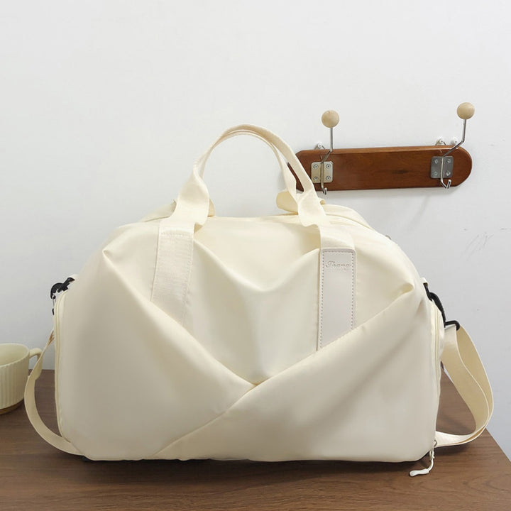 sporty travel bag with intelligent compartment design and adjustable shoulder strap Stornfield