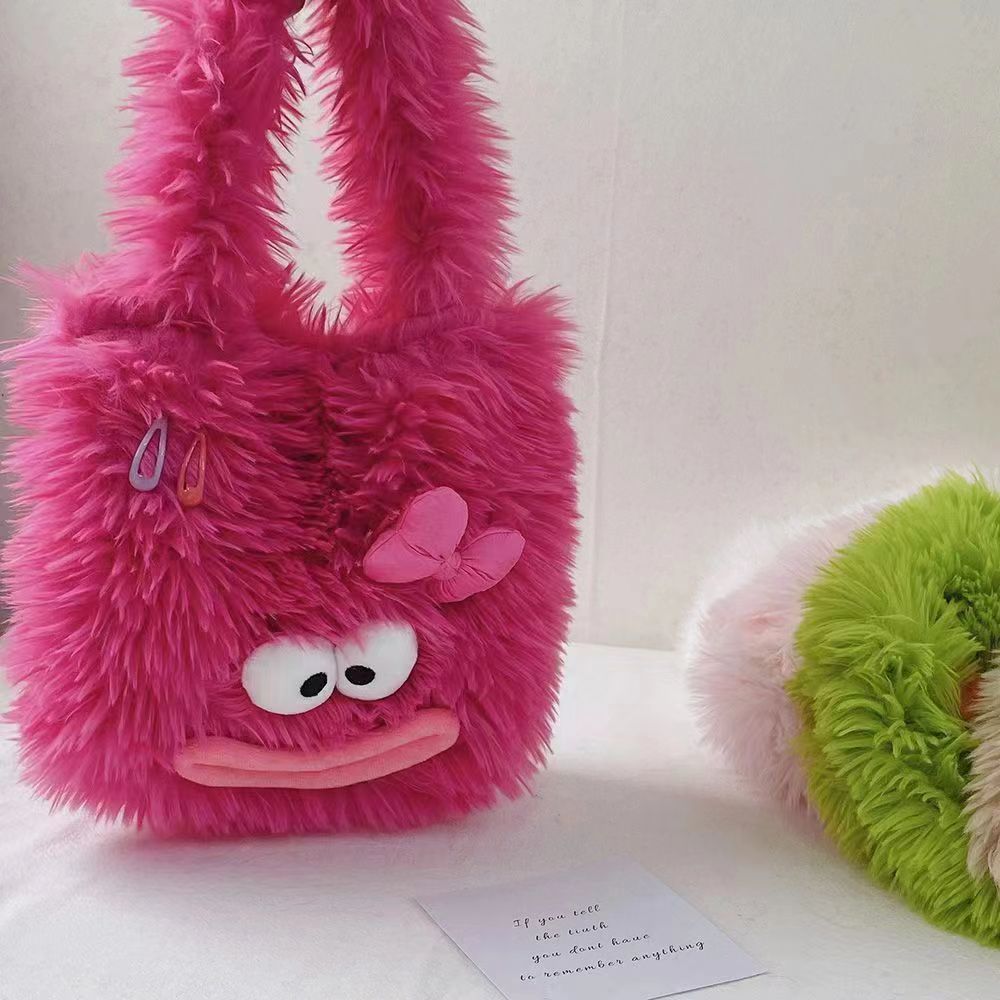 Cozy plush handbag with animal motif Stornfield