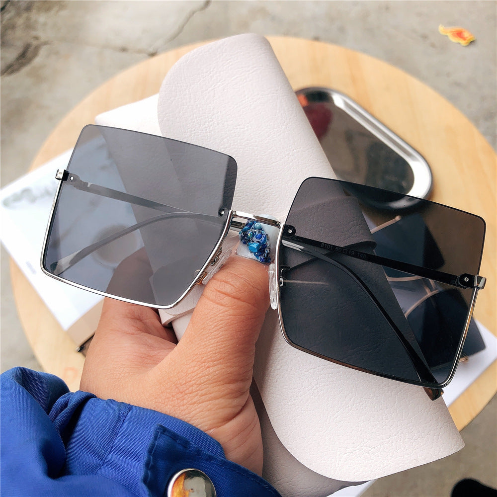 Fashionable Oversized Square Sunglasses Stornfield