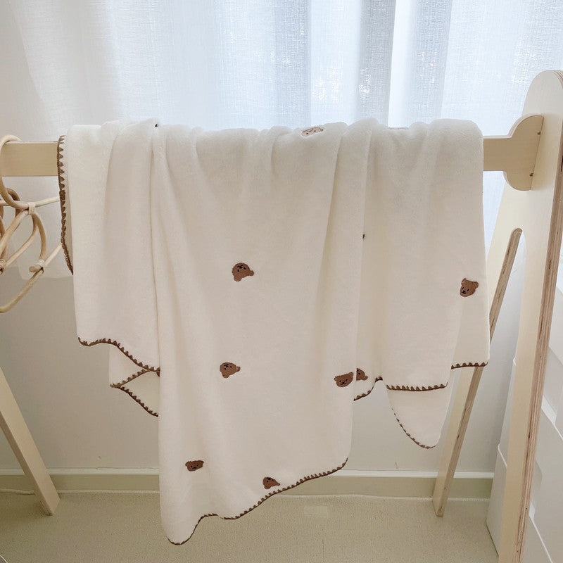 Unisex cuddly blanket with sweet bear motifs Stornfield