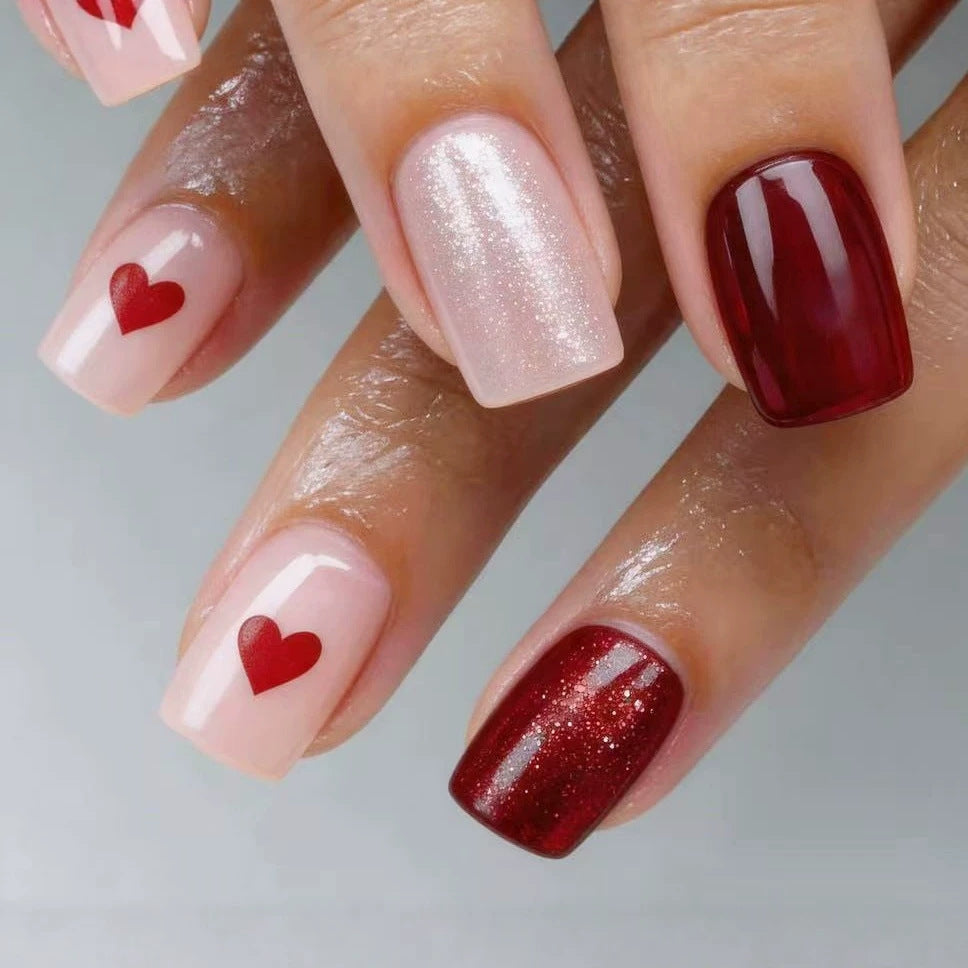 Artificial nails in romantic heart design Stornfield
