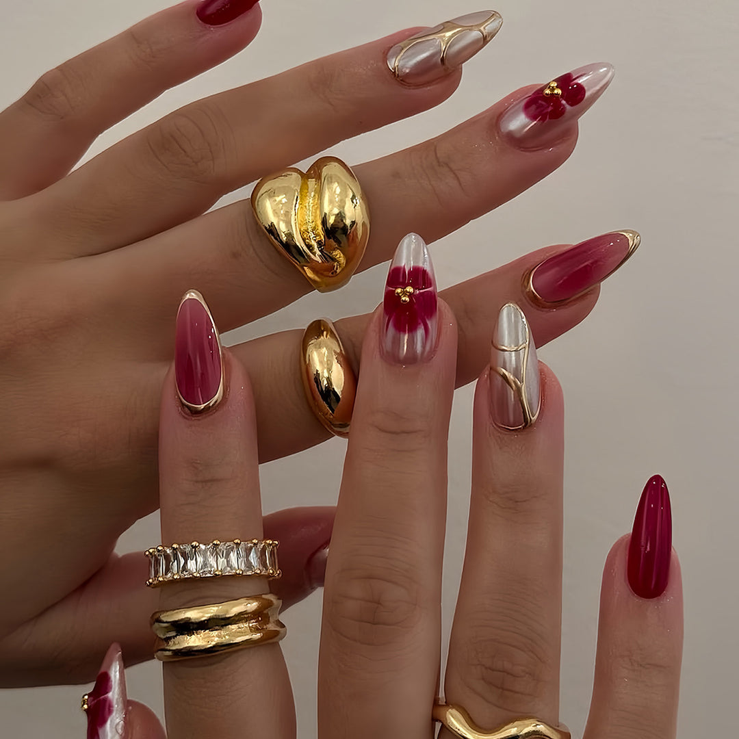 Artistic Press-On Nail Art Set with Floral Accents Stornfield