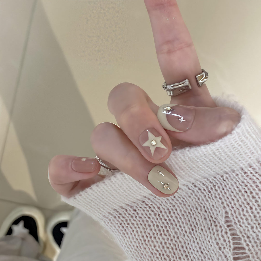 Artificial nails with elegant glitter accents Stornfield