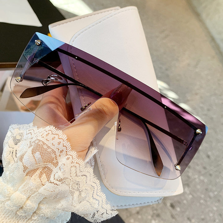 Women oversized sunglasses with modern frame and UV protection Stornfield