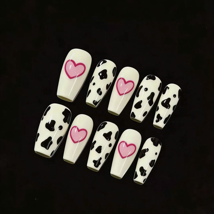 Whimsical Bear-Themed Press-On Nail Art Kit Stornfield