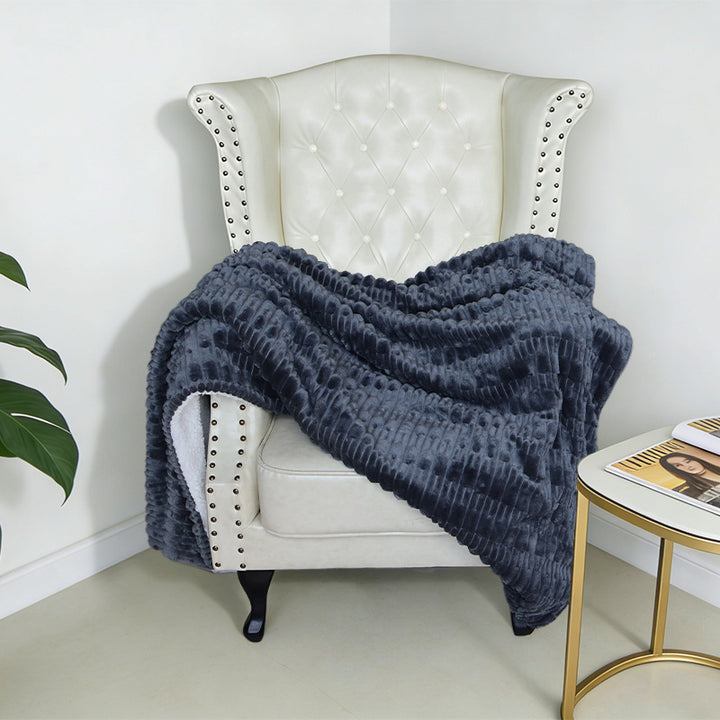 Women Cozy Structured Fleece Blanket Stornfield