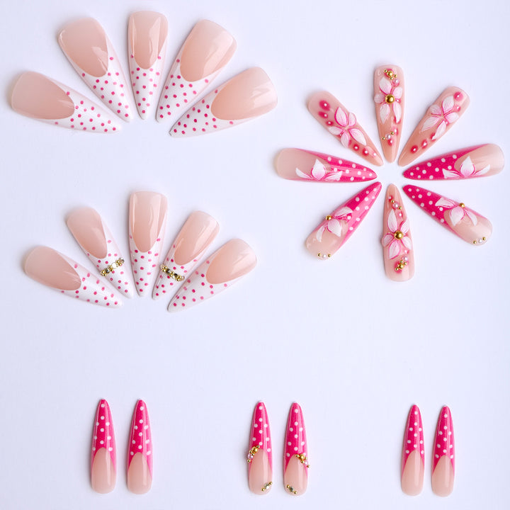 Artificial Nails in Elegant Flower Pattern Stornfield