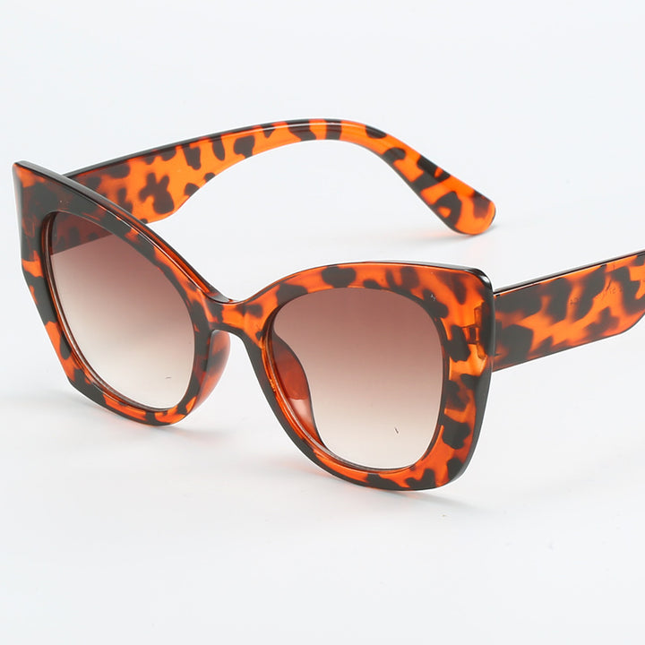 Ladies Fashion Cat-Eye Sunglasses with Elegant Design Stornfield