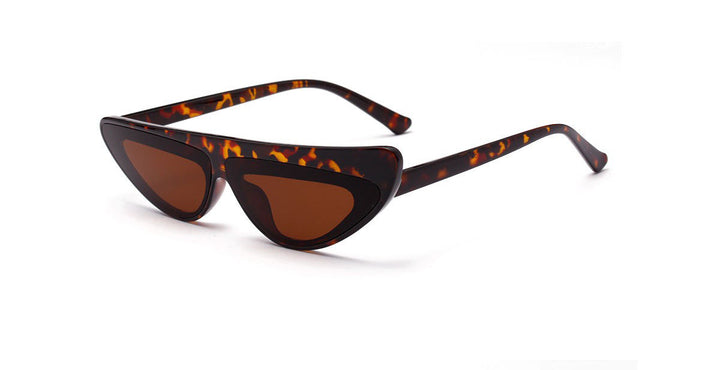 Women Cat-Eye Sunglasses with trendy asymmetrical design Stornfield