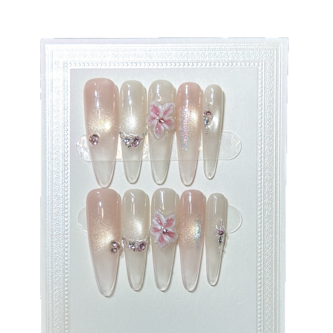 Artistic Floral-Accent Press-On Nail Set Stornfield
