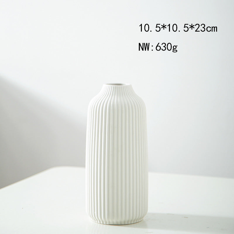Elegant Ribbed Ceramic Decorative Vase Stornfeild