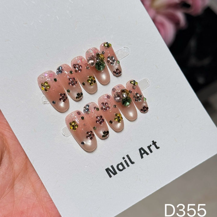 Handmade Decorative Press-On Nail Set
