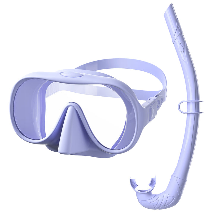 Swimming mask with flexible breathing tube Stornfield