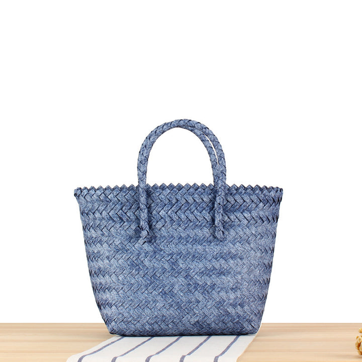 Tote bag made of handwoven natural material with braided design Stornfield