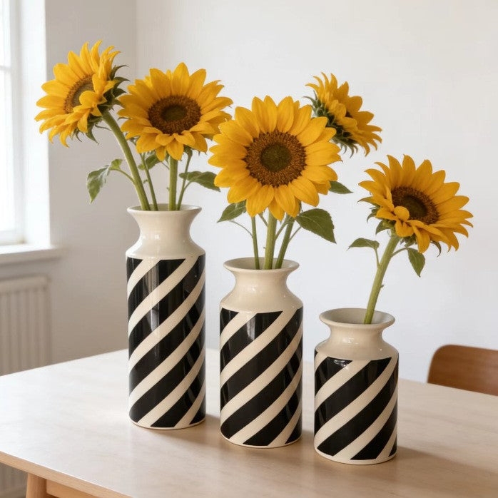 Decorative Feather Print Vase Stornfeild